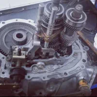 تعمیر و فروش انواع دیفرانسیل و گیربکس استوک و نو|قطعات یدکی و لوازم جانبی|محمودآباد, |دیوار