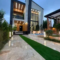 ویلاتریبلکس-سنددار-با-بهترین-متریال-داخلی-شرایطی