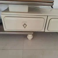 میز تلوزیون چوبی روی صفحه شیشه|میز تلویزیون|آمل, |دیوار