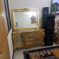 مبل سلطنتی ناهارخوری ورق طلاپارتیشن ساعت قدی کنسول|مبلمان خانگی و میز عسلی|قم, نخودی|دیوار