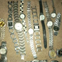 ساعت|ساعت|مشهد, کارمندان دوم|دیوار