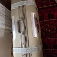 چمدان بزرگ|کیف، کفش، کمربند|مشهد, کوی ولیعصر|دیوار