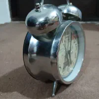 ساعت رو میزی