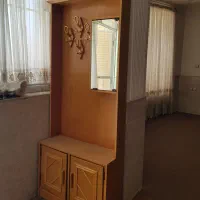 کمد جاکفشی ایستاده