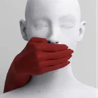 همکاری خانم با تیم عکاسی پروژه‌های مدلینگ و مد