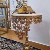 تلفن و میز تلفن برنزی