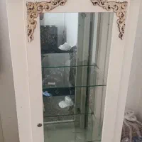 ویترین تمیز در حد نو بدون زدگی|بوفه، ویترین، کنسول|الیگودرز, |دیوار