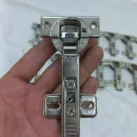 لولا آرام بند و معمولی بلوم اتریش