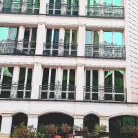 160مترجردن-پرنور3خواب2پارکینگ-فول-امکانات-عجله-ایی