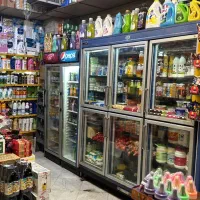 یک باب مغازه سوپرمارکت