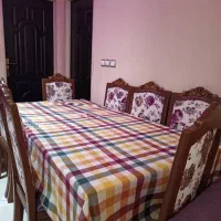 میز نهارخوری ۸نفره سالم سالم و مبل هفت نفره