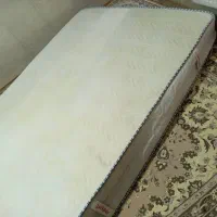 لوازم خانگی یک عدد توشک با یک عدد گل فر|تشک تختخواب|حمیدیا, |دیوار