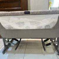 تخت کنار مادر ببکو