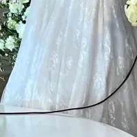 لباس عروس و عقد با تور کار شده