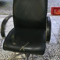 میز مدیریت و صندلی و میز وسط اداری|دفتر کار|رامسر, |دیوار