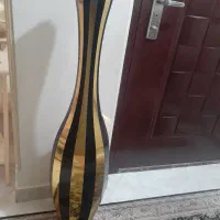 گلدان چوبی کنارسالنی