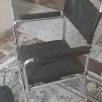 صندلی ویلچری حمام برای بیماران و سالمندان
