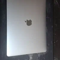 Mac book pro 2022 m2