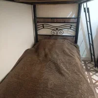 تخت دو طبقه فلزی در حد نو|تخت و سرویس خواب|ساوه, |دیوار