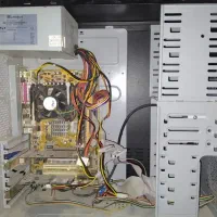 کیس و مانیتور قدیمی|قطعات و لوازم جانبی رایانه|اصفهان, شهرک کاوه|دیوار