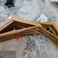 چوب لباسی طرح چوبی پلاستیکی و فلزی