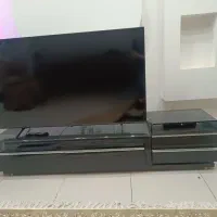 میز تلویزیون شیشه ای