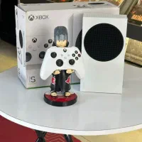 دو دسته اورجینال اصلی (Xbox Series S)فول گیم دارد