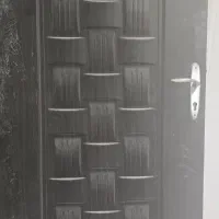 دراتاق وسرویس بهداشتی