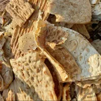 فروش دبه ماست و نون خشک و شیشه یک کیلویی