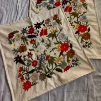 کوسن مبل گلدوزی شده|صنایع دستی و سایر لوازم تزئینی|شیروان (خراسان), |دیوار