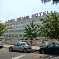 آپارتمان / مسکونی / ۲۵۰ متری / قلب منظریه