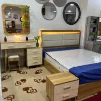 تخت چوبی