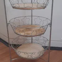 سه طبقه نگهداری سیب زمینی و پیاز