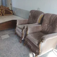 تخت ۲ نفره چوبی بهمراه ۲ عدد مبل