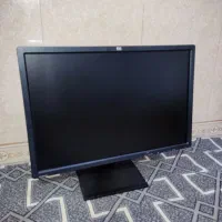تعدادی مانیتور