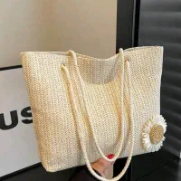 واردکننده بدلیجات، عینک، کیف، ناخن مصنوعی از دبی