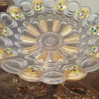 ظرف میوه خوری پایه دار طلایی گل برجسته