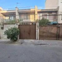 اجاره/ دربستی/ دو ونیم طبقه/ حیاط دار/ دامپزشکی