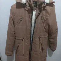 کاپشن کلاه دار در حده نو