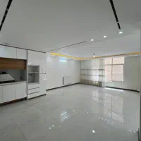 فروش آپارتمان ۱۱۸ متری ۲ خوابه *در باغ دریاچه*