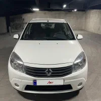 رنو ساندرو