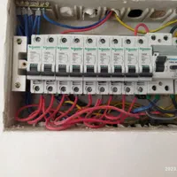 برقکار
