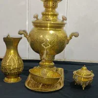 سماورذغالی و میز برنجی بزرگ