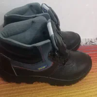 کفش ایمنی سایز 42