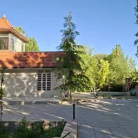 باغ-ویلا-استخر-دار-سپیدان-سربست-هماشهر
