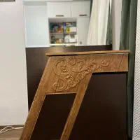 تخت و میز آرایش برند GFC کاملا سالمMDF با روکش چوب|تخت و سرویس خواب|تهران, زعفرانیه|دیوار