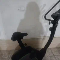 دوچرخه ثابت  ورزشی