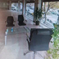 ۲۴۰ متر تجاری لوکیشن با بالکن