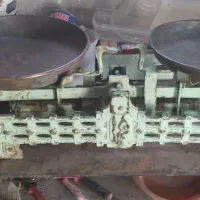 ترازوی ۱۵ کیلوی کفه برنجی