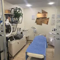 اجاره میز ناخن  تخت مژه اتاق فشیال صندلی رنگ|اجارهٔ دفتر کار، اتاق اداری، مطب|تهران, هفت حوض|دیوار